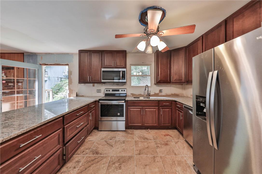 335 Shady Oaks Drive East Property Photo 5