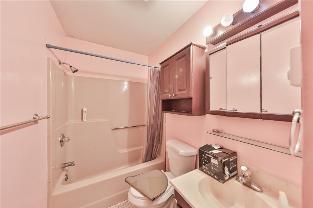 335 Shady Oaks Drive East Property Photo 20