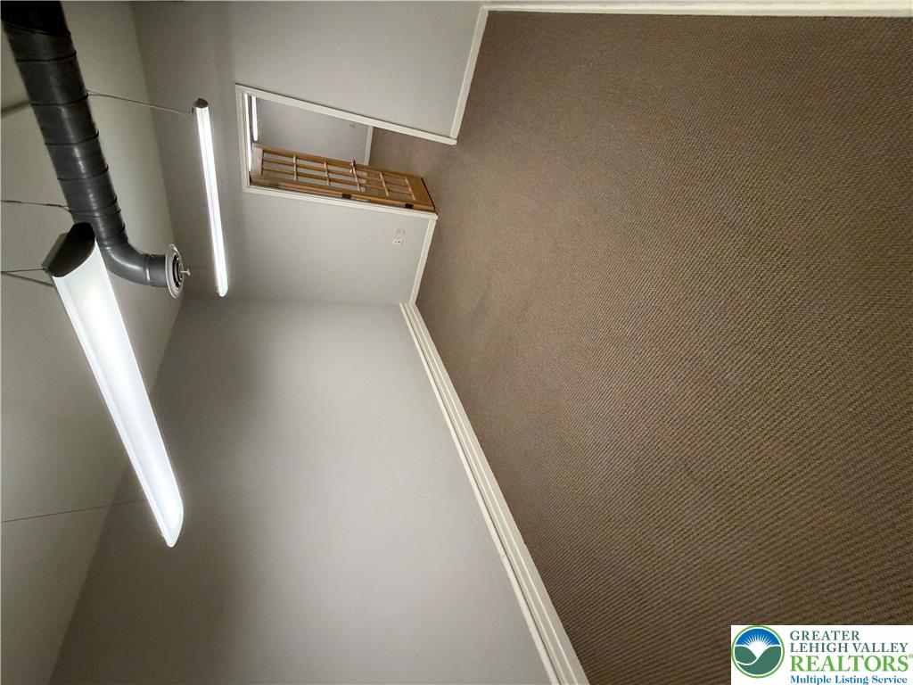 191 Main Street 203 Property Photo 7
