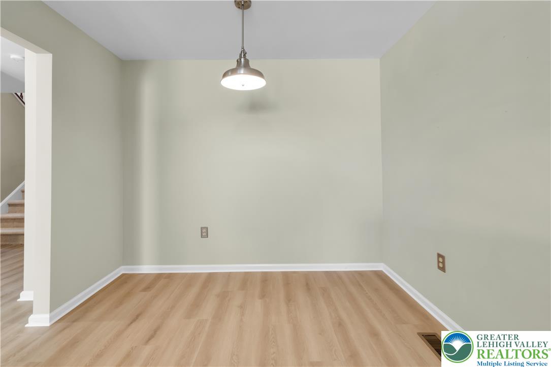 6835 Lincoln Drive Property Photo 13