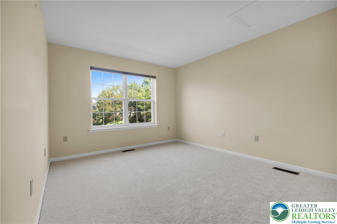 6835 Lincoln Drive Property Photo 27