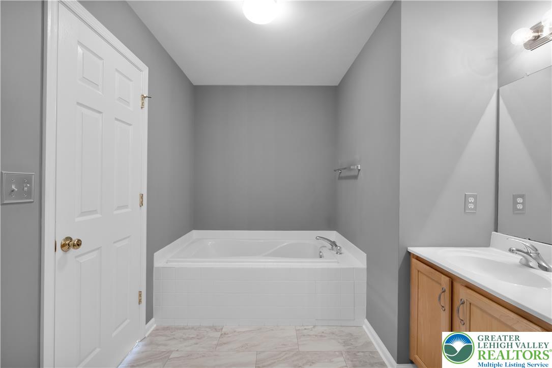 6835 Lincoln Drive Property Photo 29