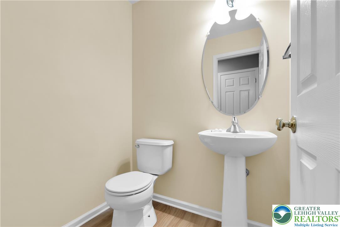 6835 Lincoln Drive Property Photo 30