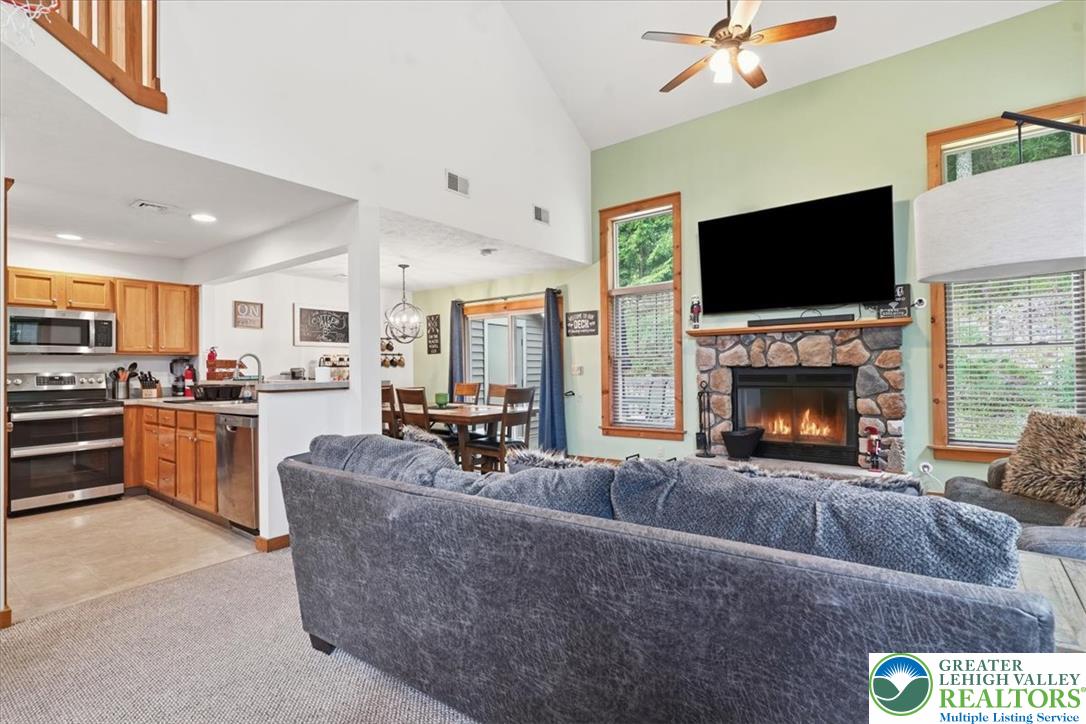 2231 Camelback Drive Property Photo 10