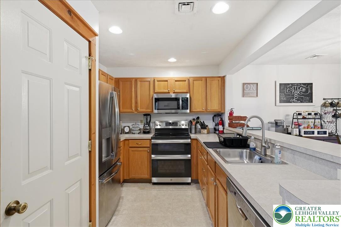 2231 Camelback Drive Property Photo 17