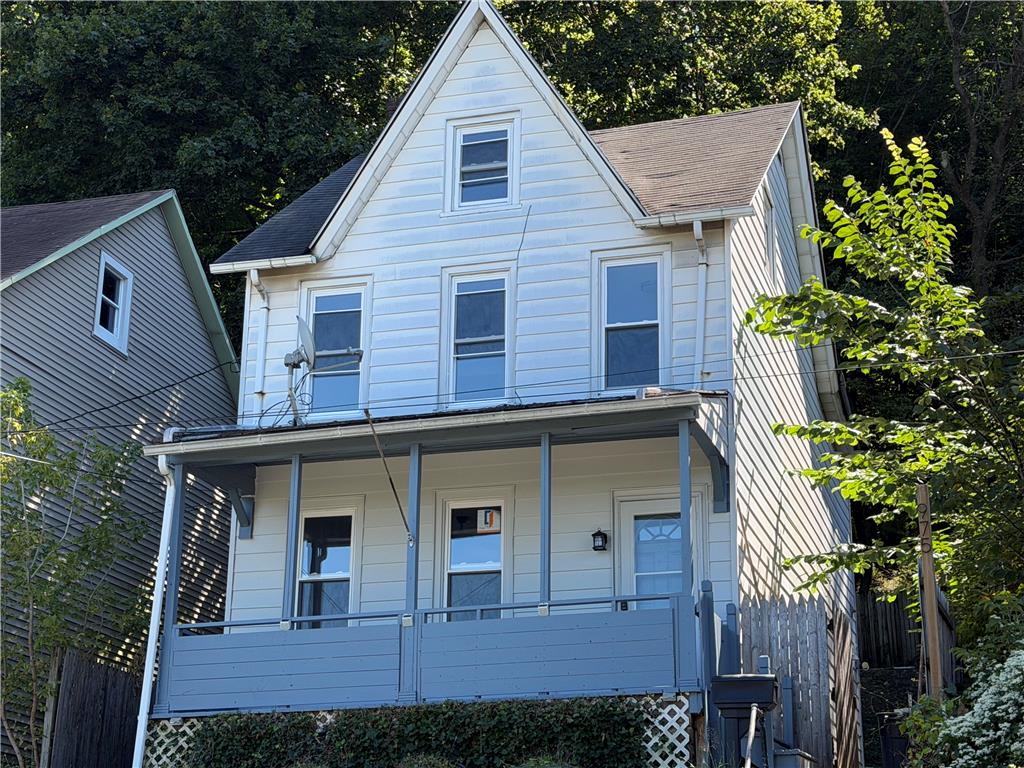 975 Wyandotte Street Property Photo 2