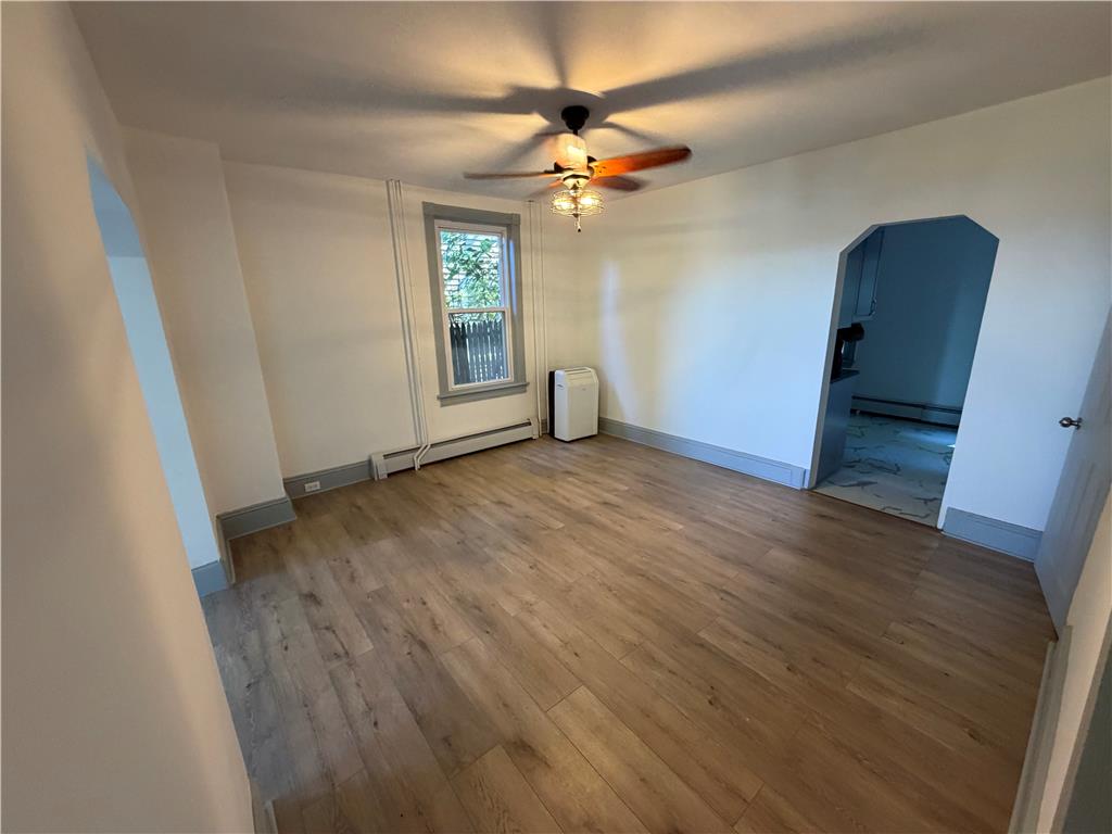 975 Wyandotte Street Property Photo 5