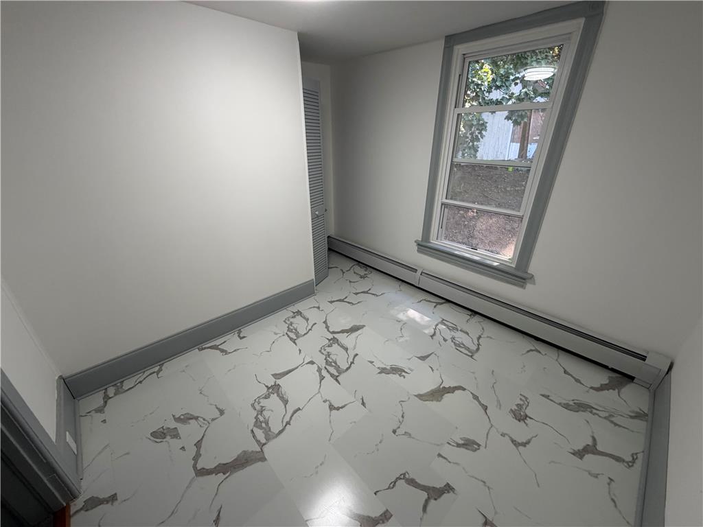 975 Wyandotte Street Property Photo 15