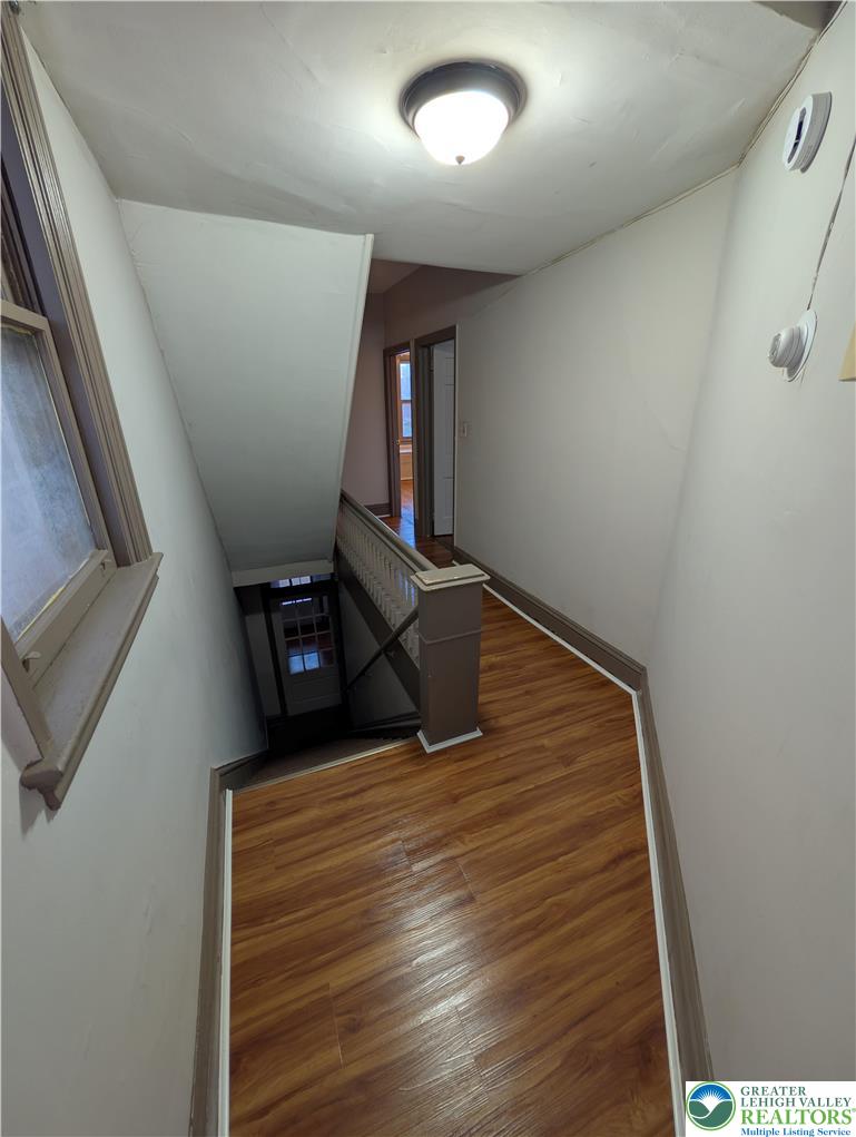 426 Carlton Avenue Apt 2 Property Photo 3