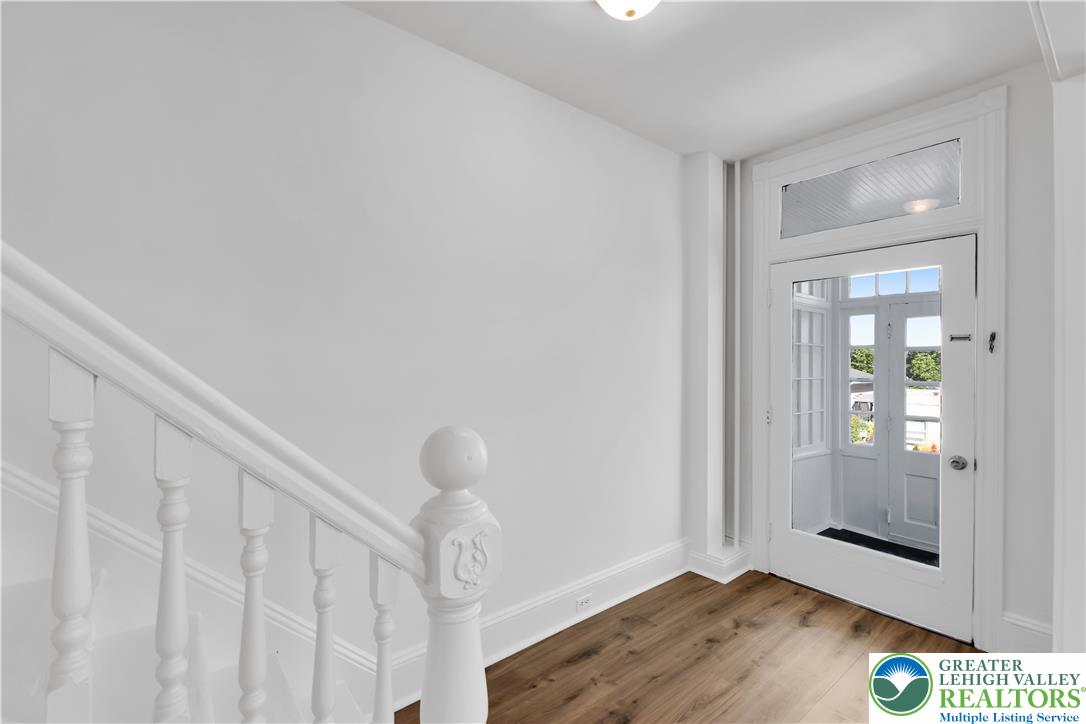 200 North 7th Street Property Photo 5