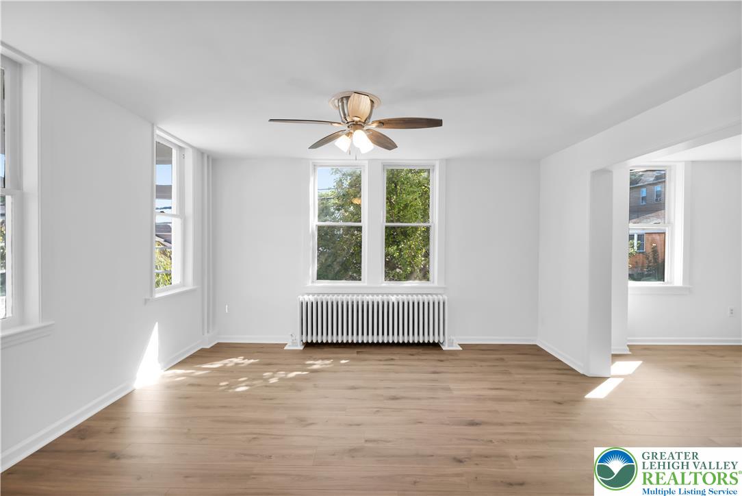 200 North 7th Street Property Photo 8
