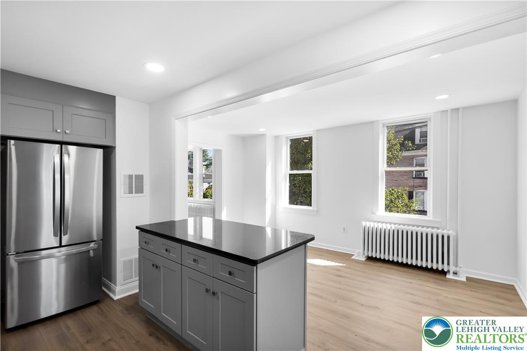 200 North 7th Street Property Photo 13
