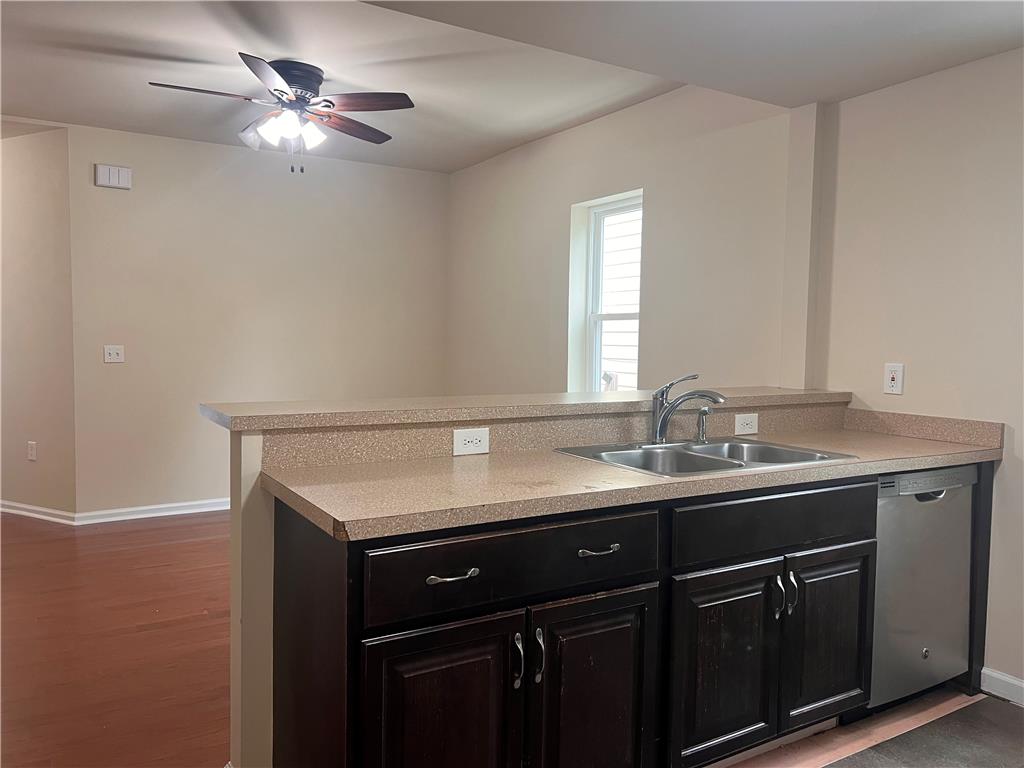 811 Vernon Street Property Photo 4