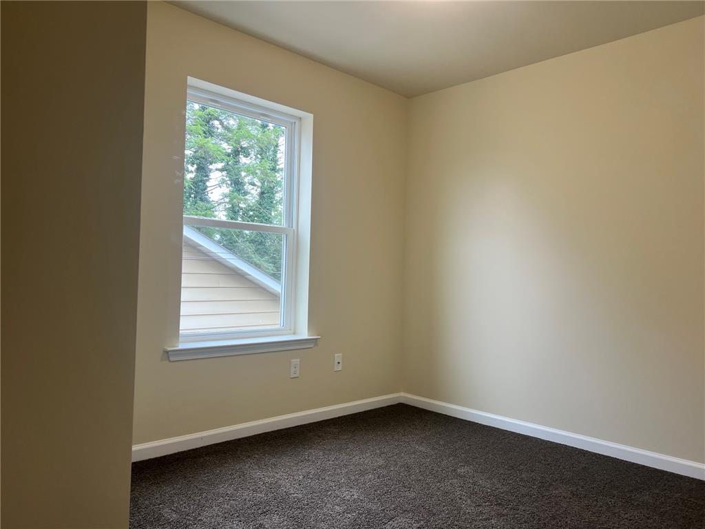 811 Vernon Street Property Photo 10