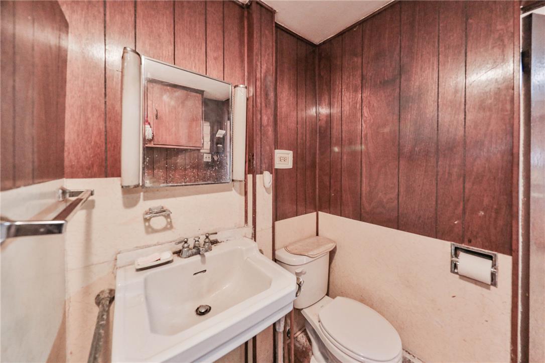251 East Goepp Street Property Photo 9