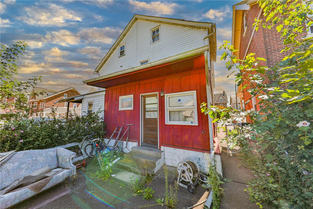 251 East Goepp Street Property Photo 17