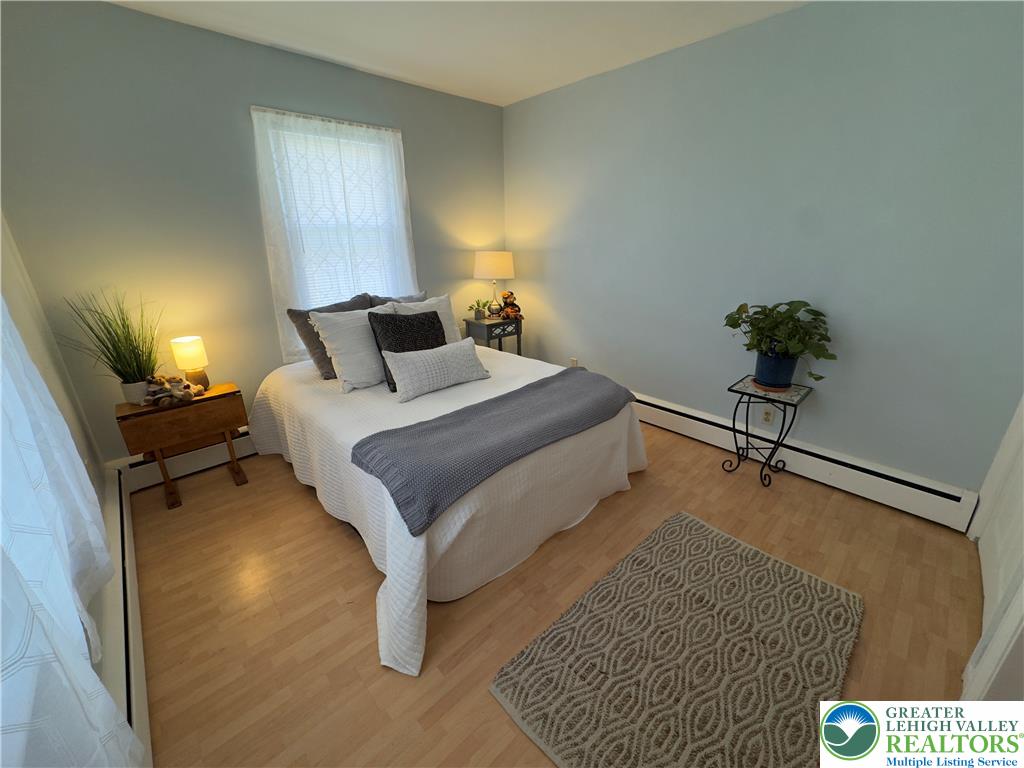 639 North Graham Street Property Photo 13