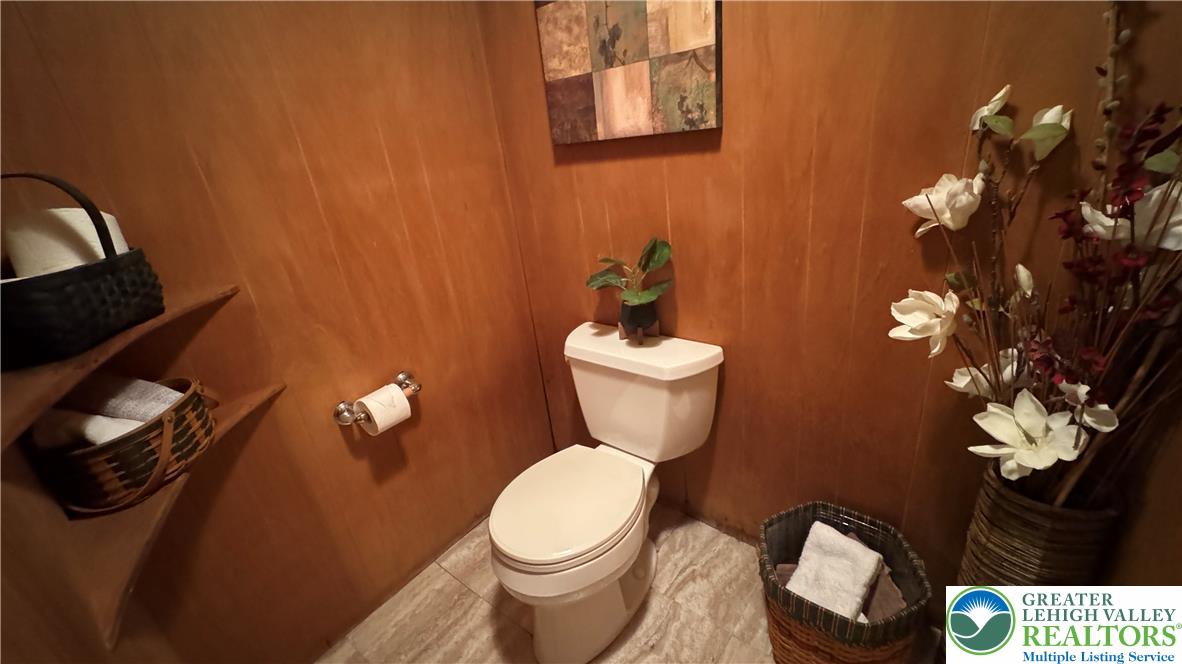 639 North Graham Street Property Photo 45