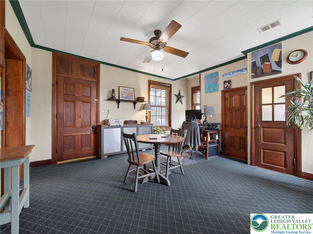 2307 Howertown Road Property Photo 7