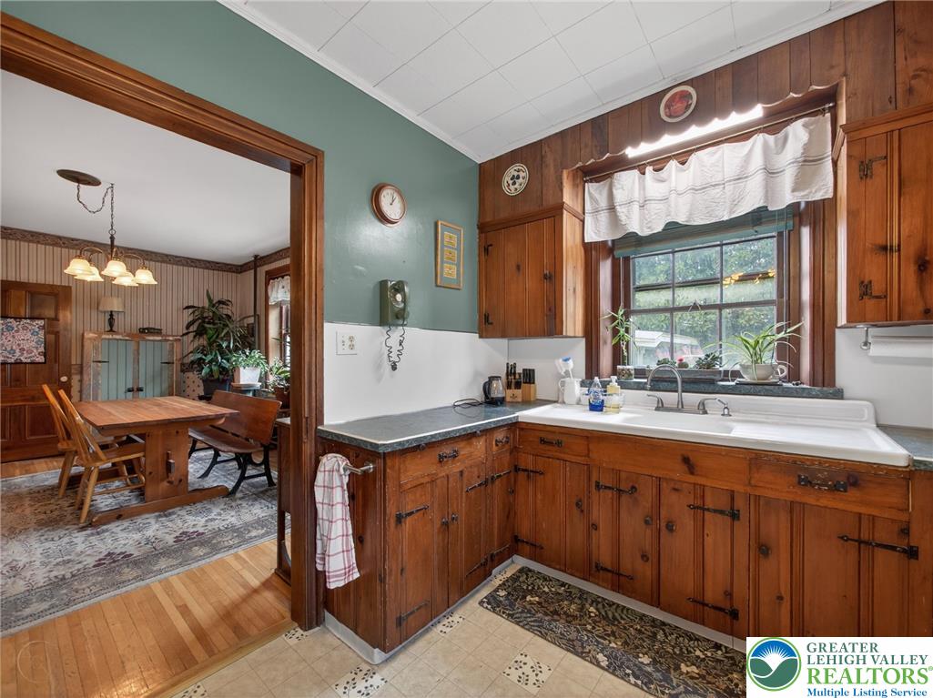 2307 Howertown Road Property Photo 16