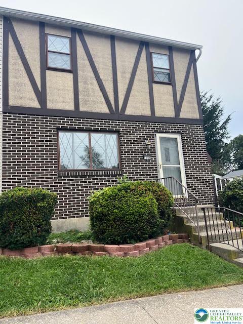 1184 Eagle Street Property Photo 1