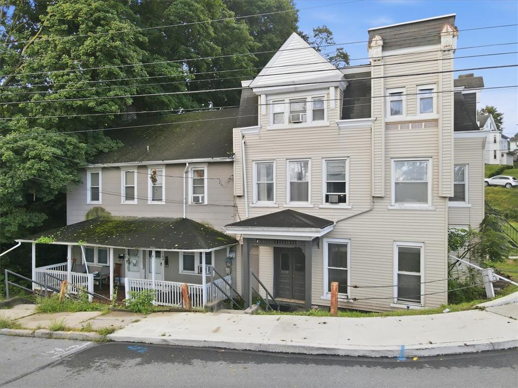 2102 South Lehigh Avenue Property Photo 1