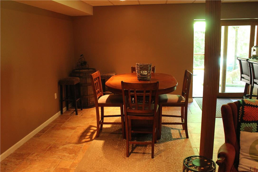 8581 Hensingersville Road Property Photo 14