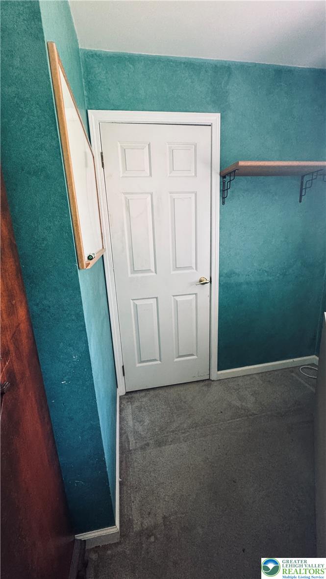8581 Hensingersville Road Property Photo 16