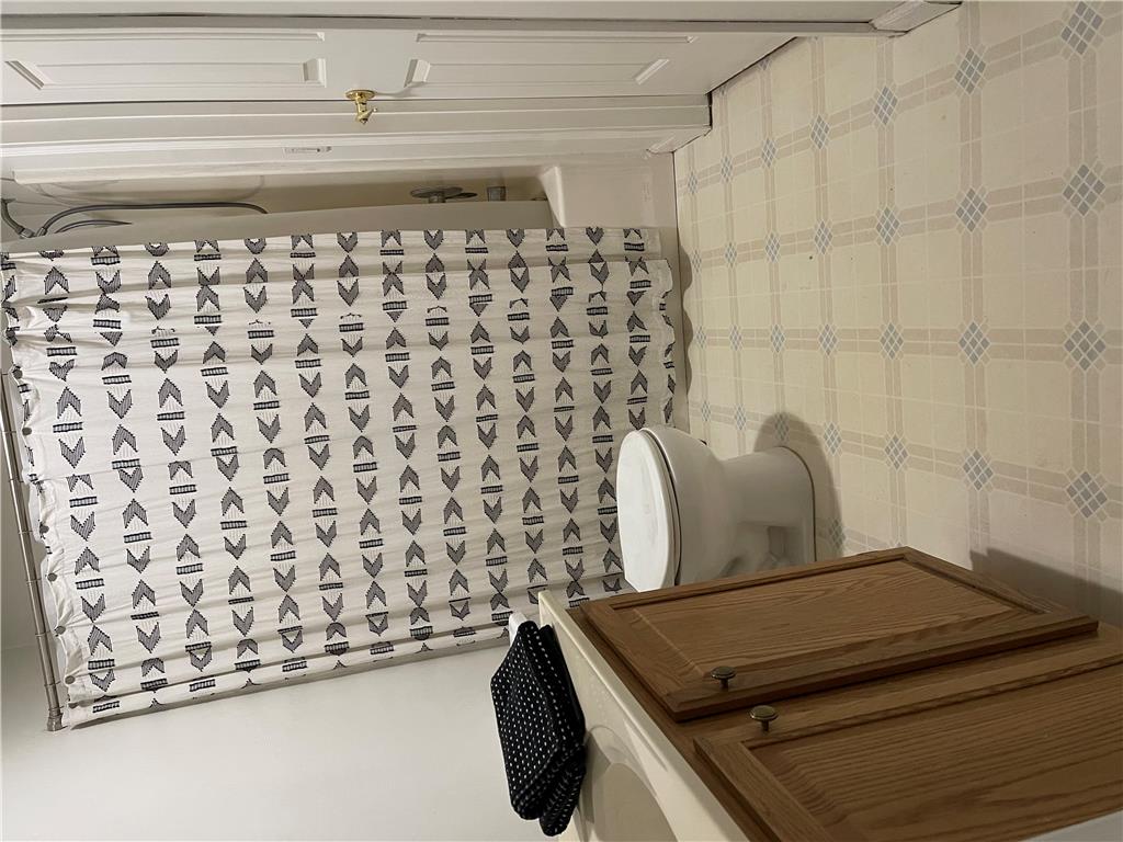 8581 Hensingersville Road Property Photo 31