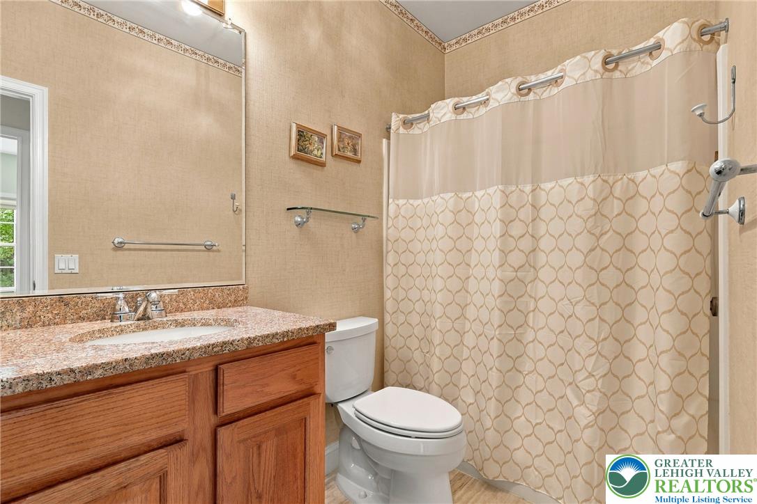 5229 Garden View Lane Property Photo 19