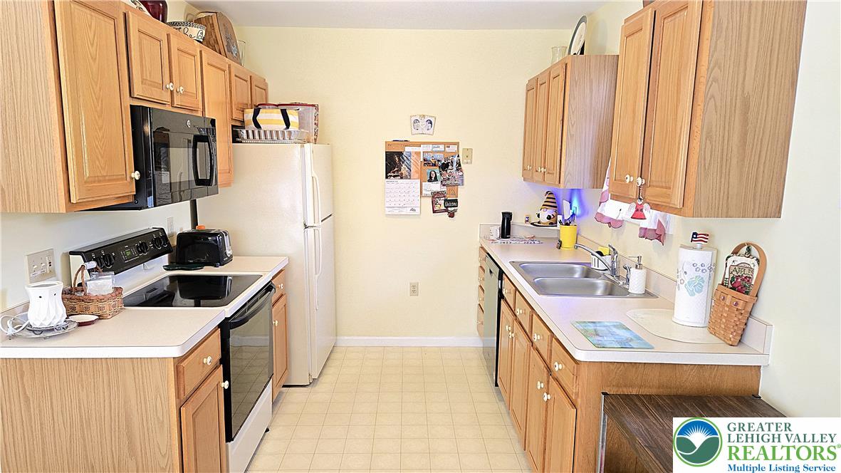 3131 East Church Circle 6 Property Photo 8
