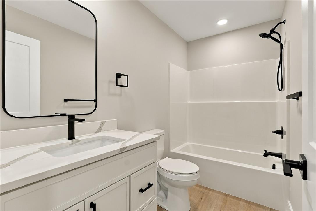 822 Hunter Street Property Photo 28