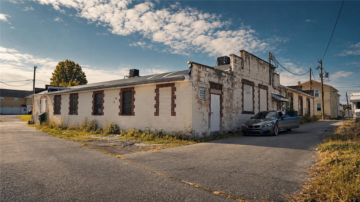 331 Grape Street Property Photo 10
