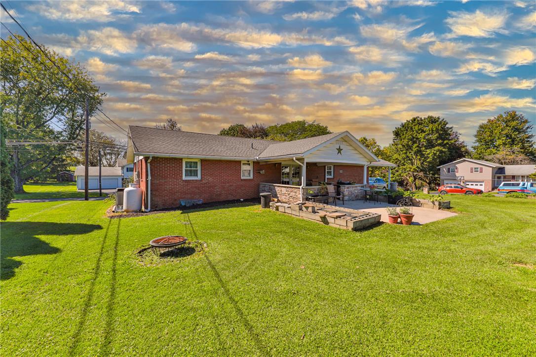 5518 Louise Lane Property Photo 10