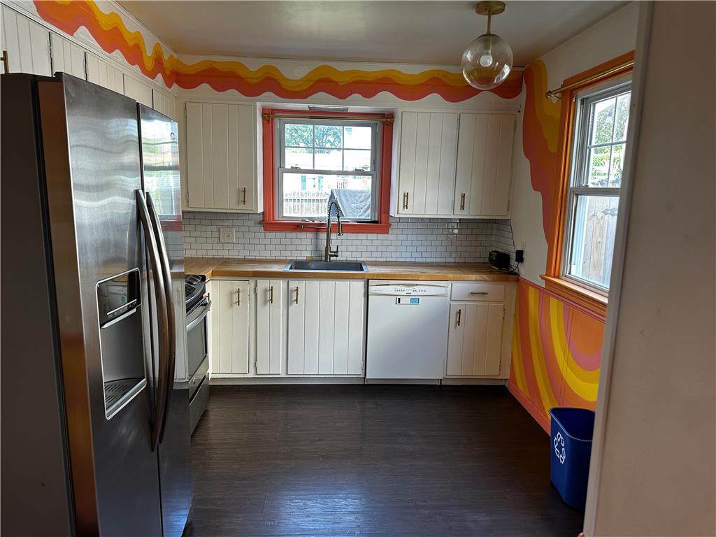 937 Elm Street Property Photo 12