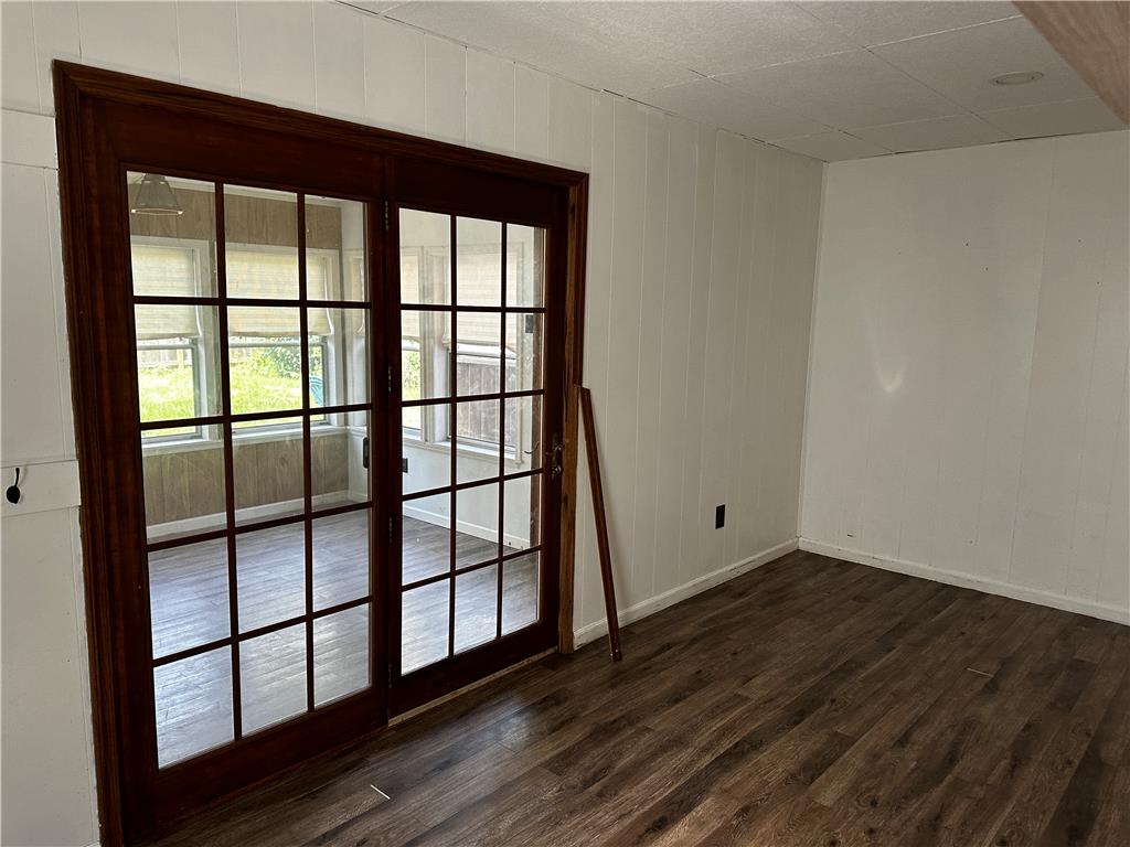 937 Elm Street Property Photo 14