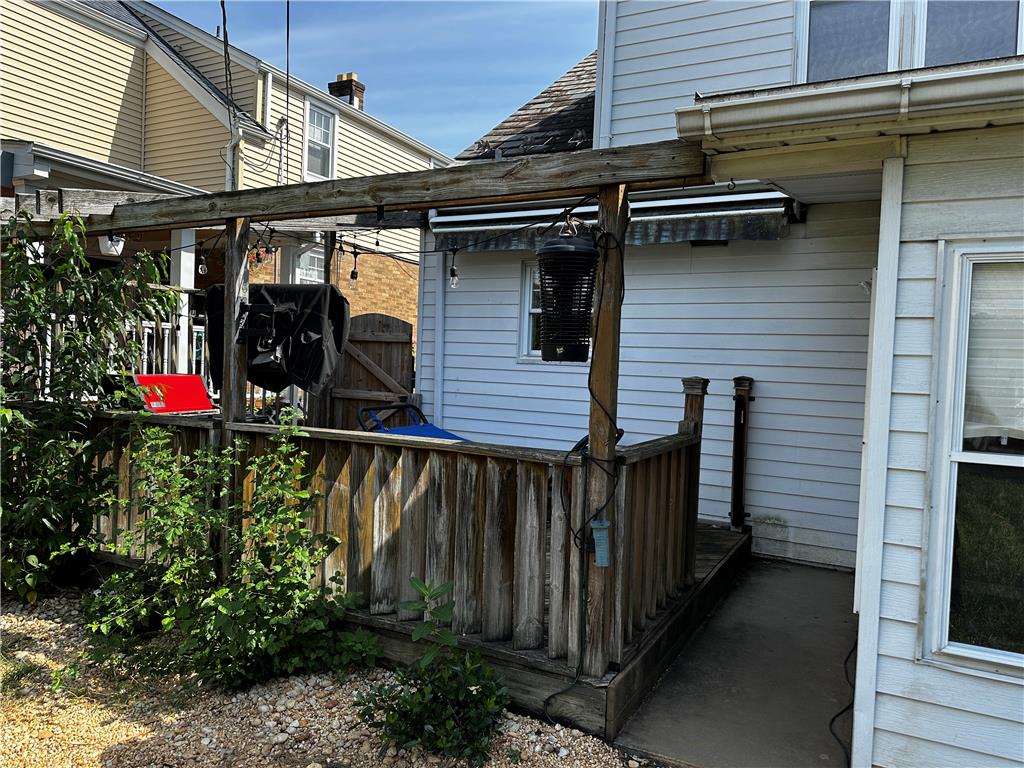 937 Elm Street Property Photo 19
