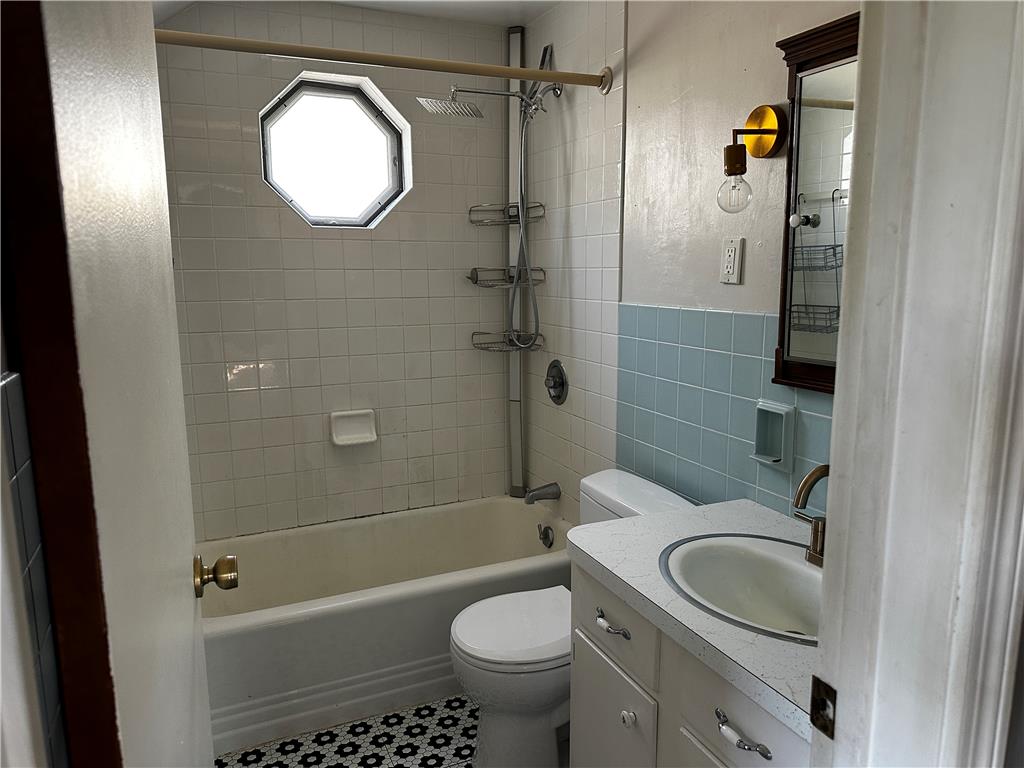 937 Elm Street Property Photo 20