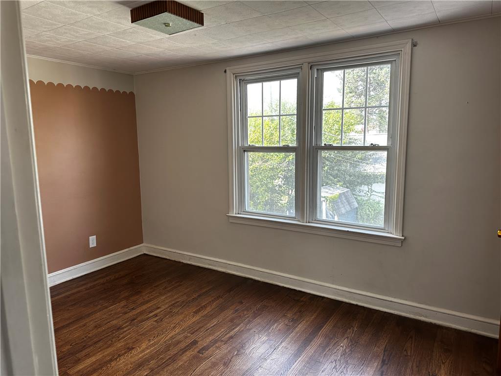 937 Elm Street Property Photo 23