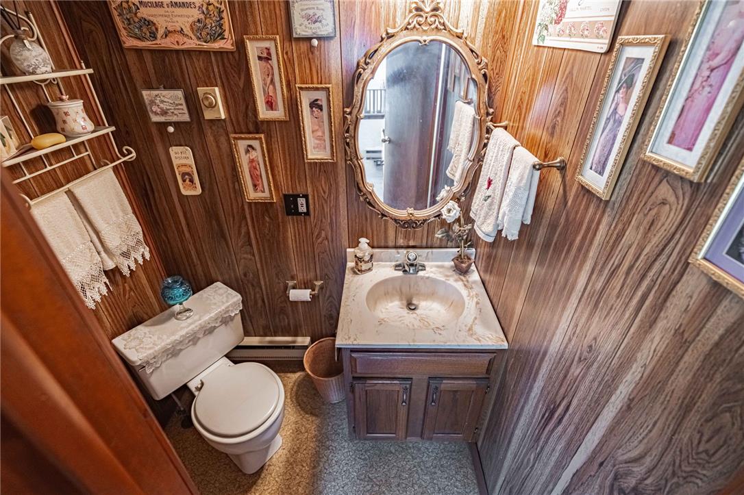 9 West Laurel Street Property Photo 15