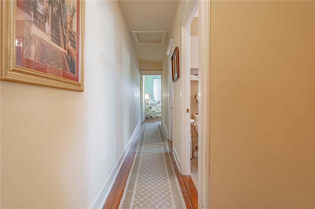 9 West Laurel Street Property Photo 16