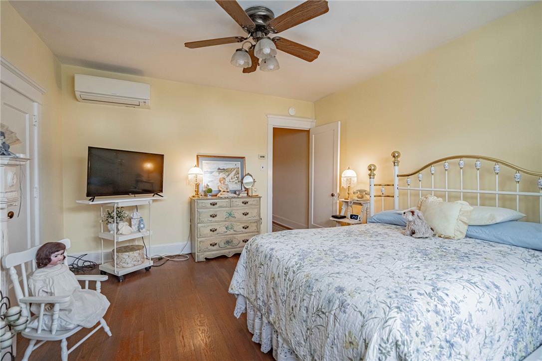 9 West Laurel Street Property Photo 19