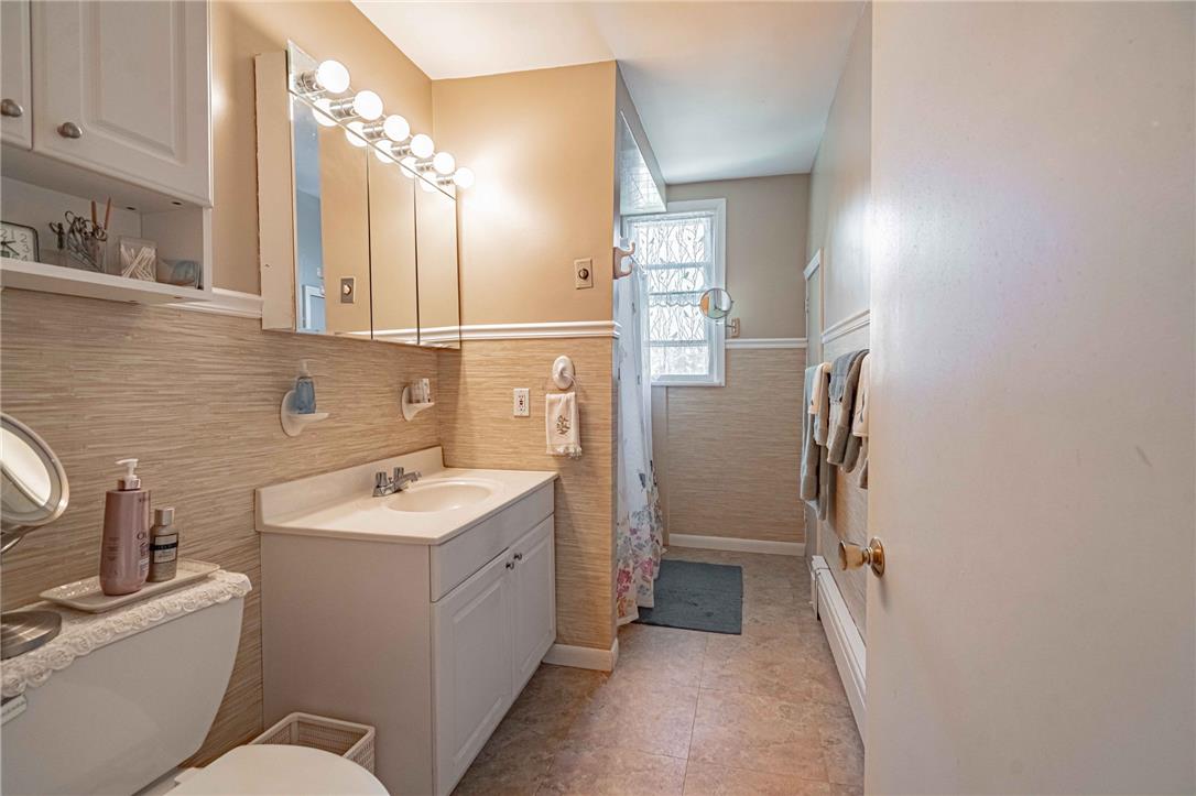 9 West Laurel Street Property Photo 20