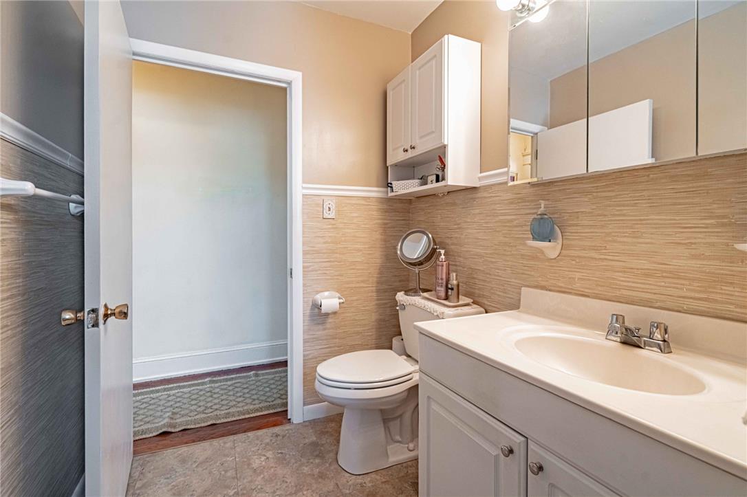 9 West Laurel Street Property Photo 21