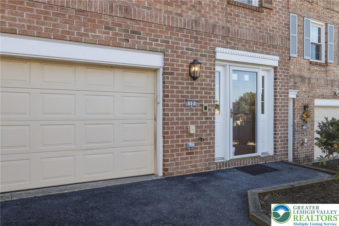 1101 Barnside Road Property Photo 2