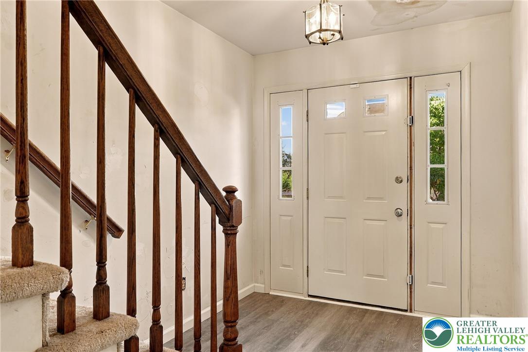 1101 Barnside Road Property Photo 3