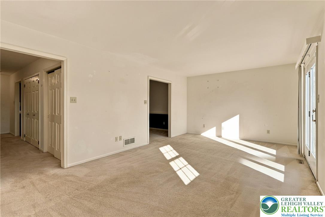 1101 Barnside Road Property Photo 5