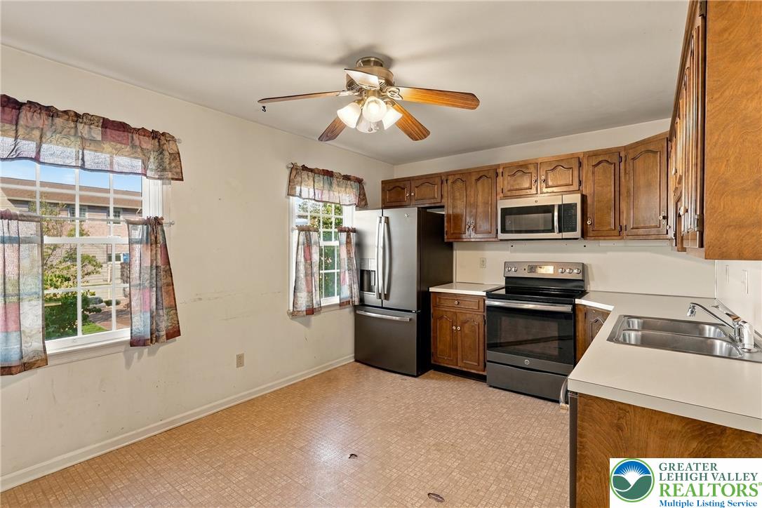 1101 Barnside Road Property Photo 10