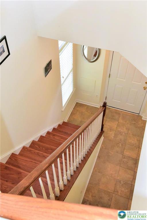 1600 Oakridge Lane Property Photo 14