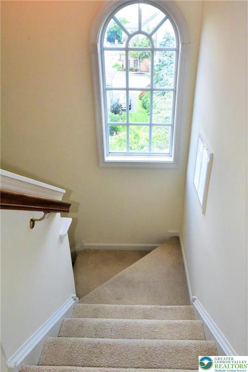 1600 Oakridge Lane Property Photo 17